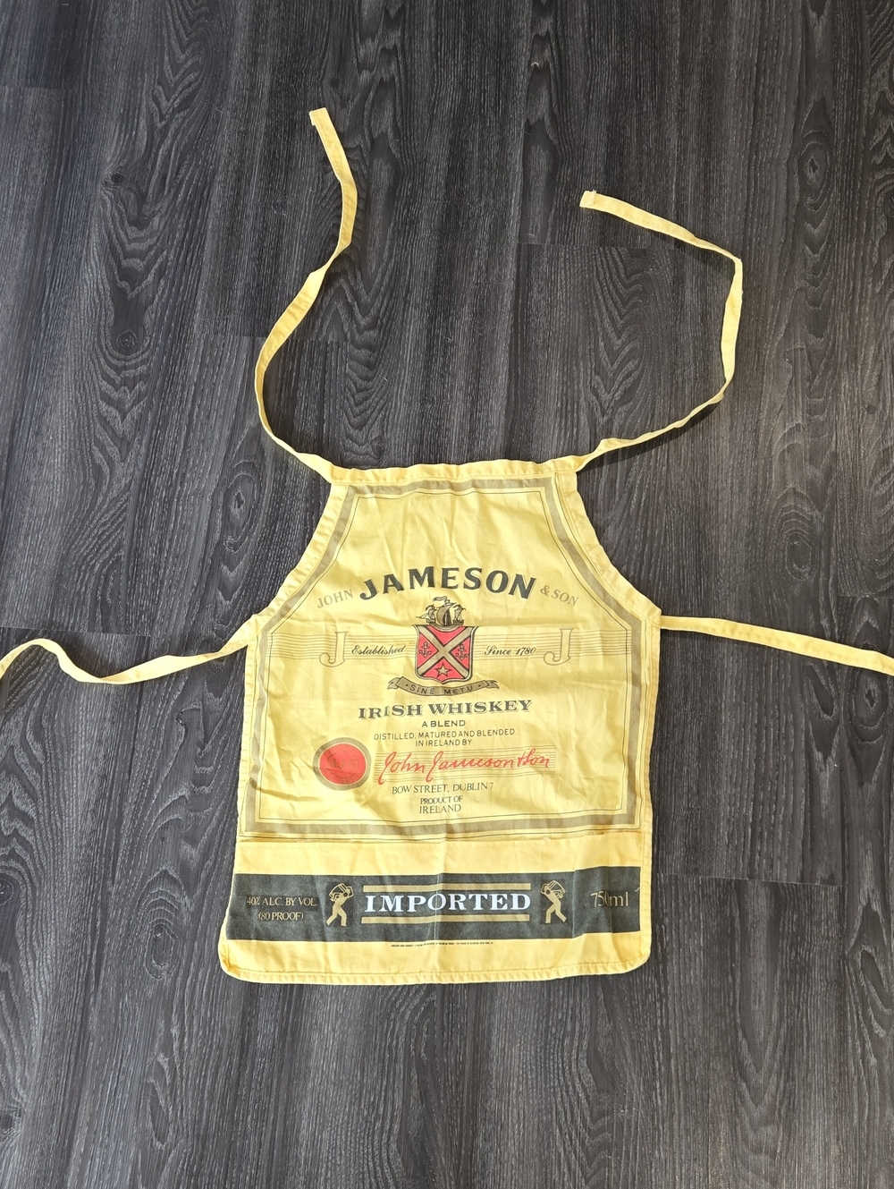 Vintage Jameson Irish Whiskey Apron Yellow With Pockets And Neck Back Tie